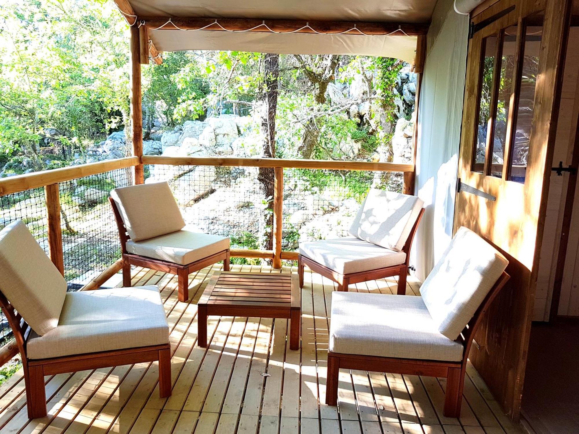 Cabanes Lodges Le Serviere Balazuc Exteriér fotografie