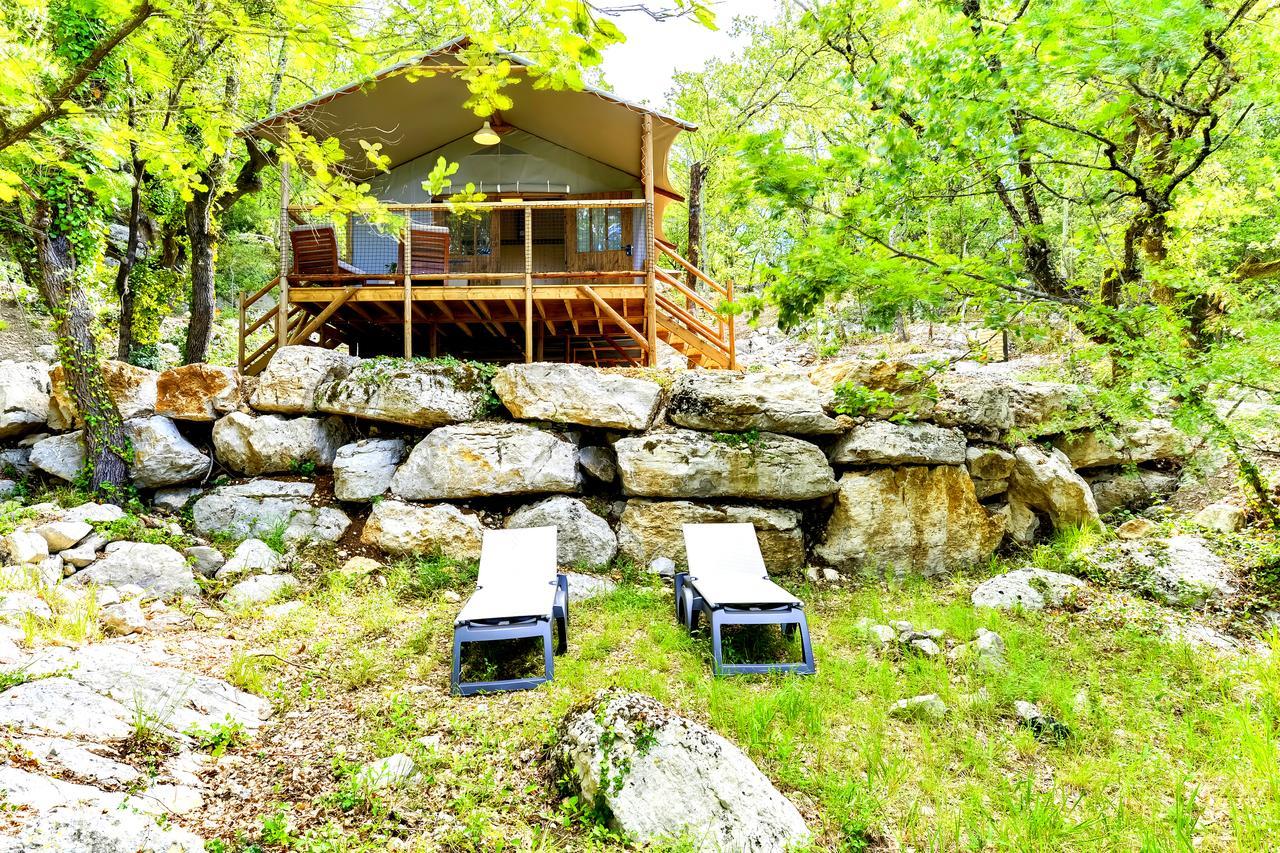 Cabanes Lodges Le Serviere Balazuc Pokoj fotografie